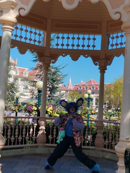 Une_fan_de_fnaf02 - Stitch  Disneyland P
