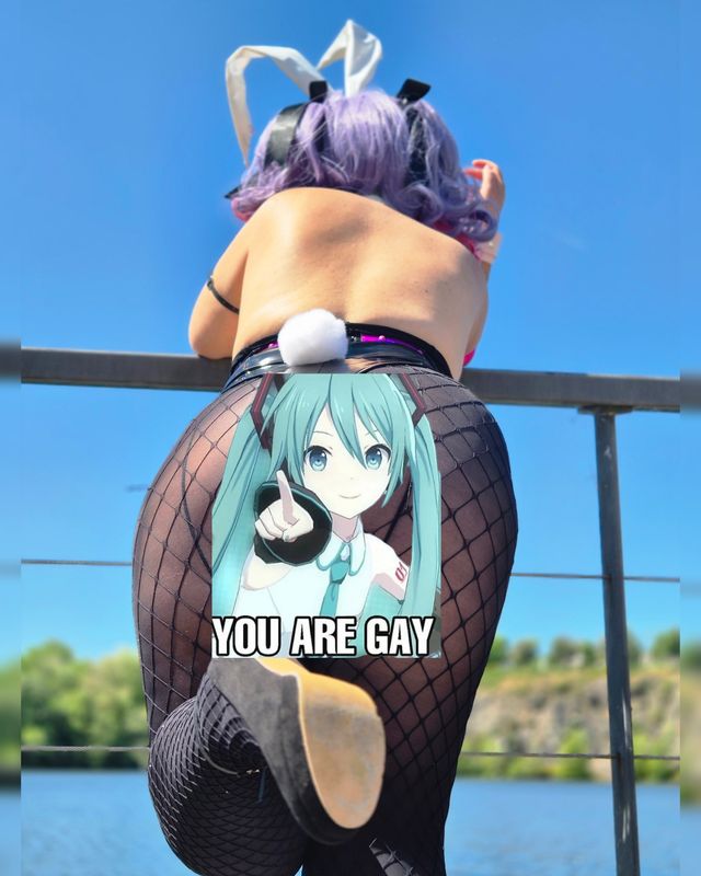 Yukuio – Rabbit hole miku