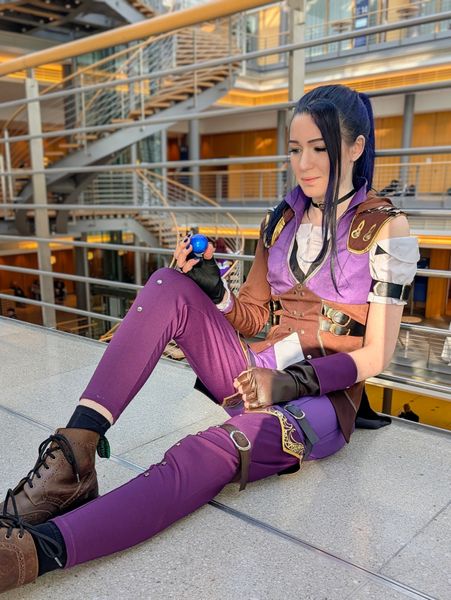 Realm_of_pages_and_props - Caitlyn S1