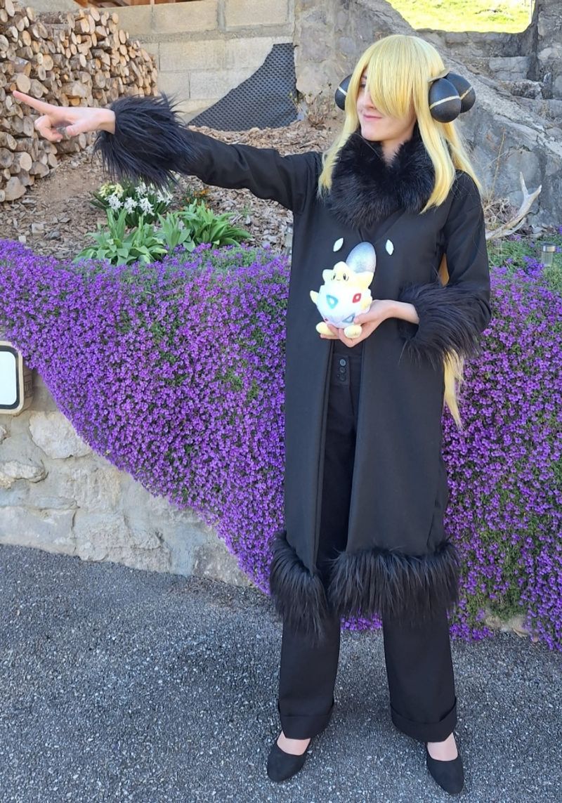 Tsutsuu – Cynthia V1