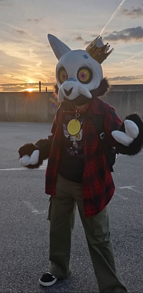 King Clawthorne - Photo 3