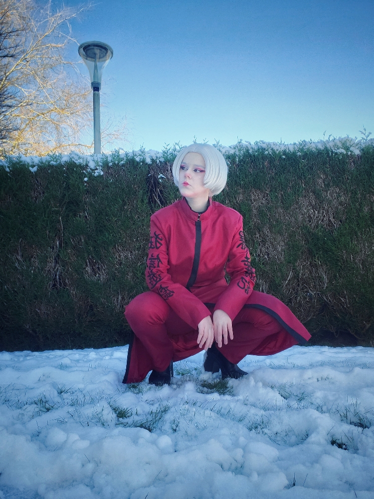 IzanaKurokawaOutside - Photo 2