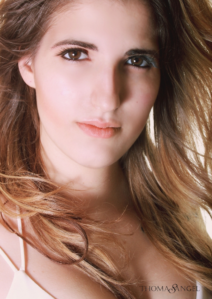 Caroline Forbes - Photo 1