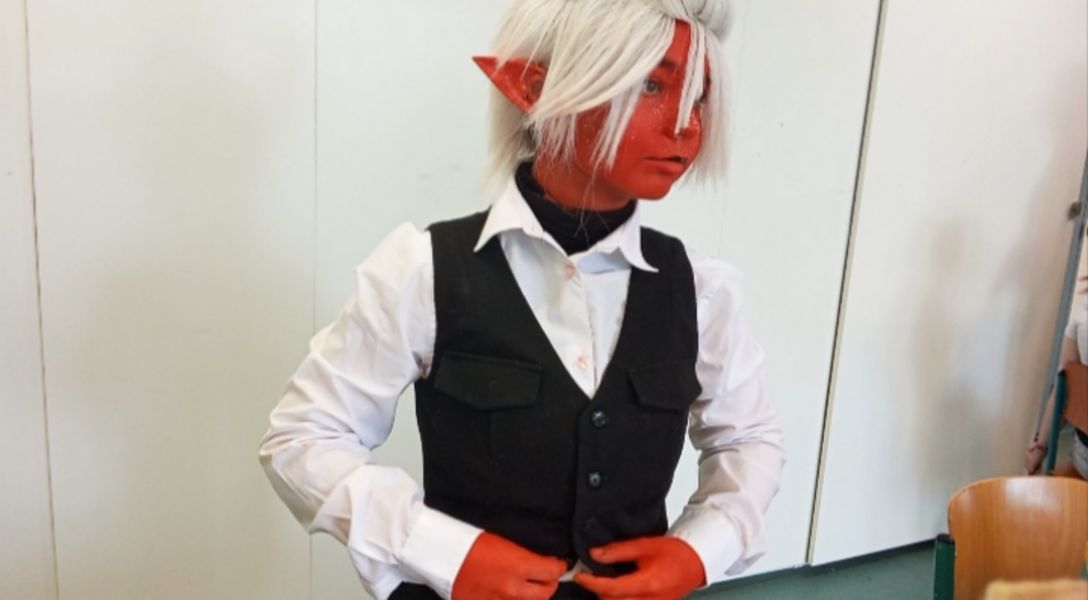 Smile_univers - Moxxie fête d'école 