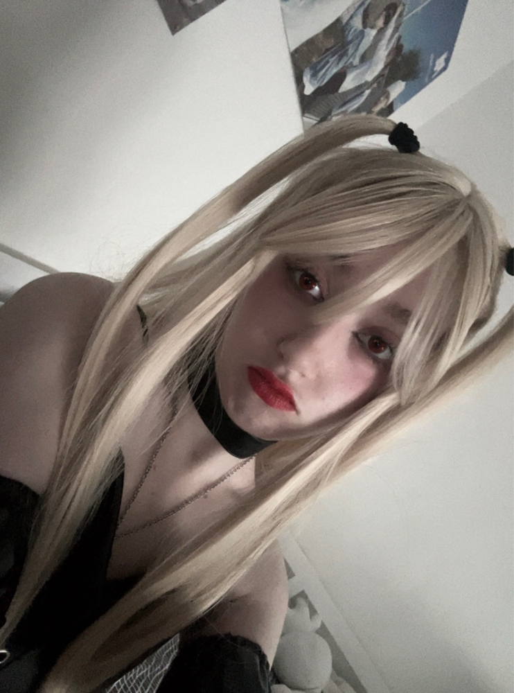Misa - Photo 1