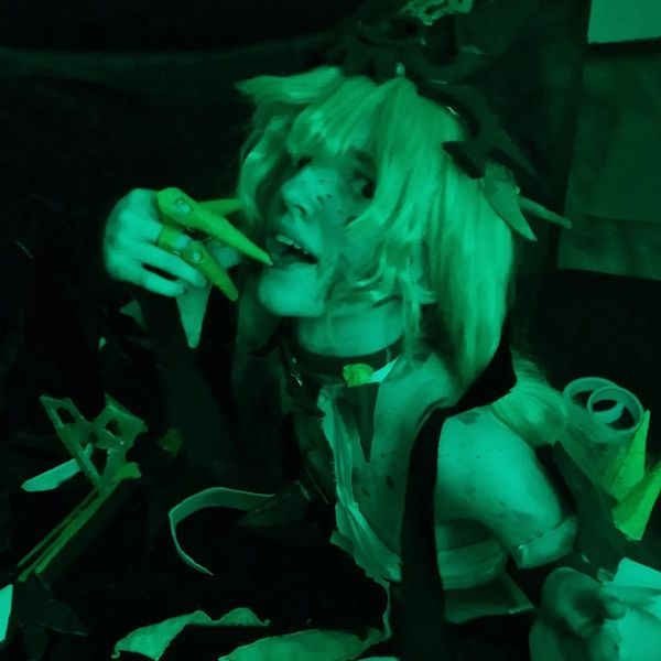 Mathilde - Mobius (og outfit)