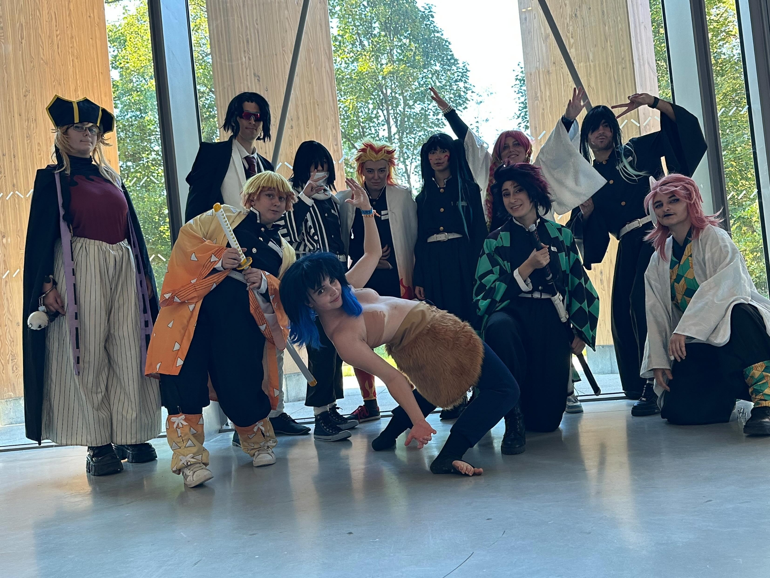 INOSUKE ⚠️TW body⚠️ - Photo 1