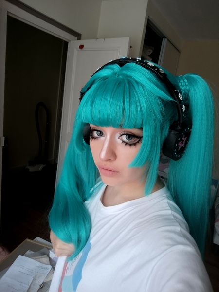Hello_jullie_cos - MikuGyaru Makeup WIP