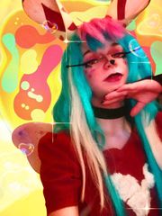 Queen bee preview 3