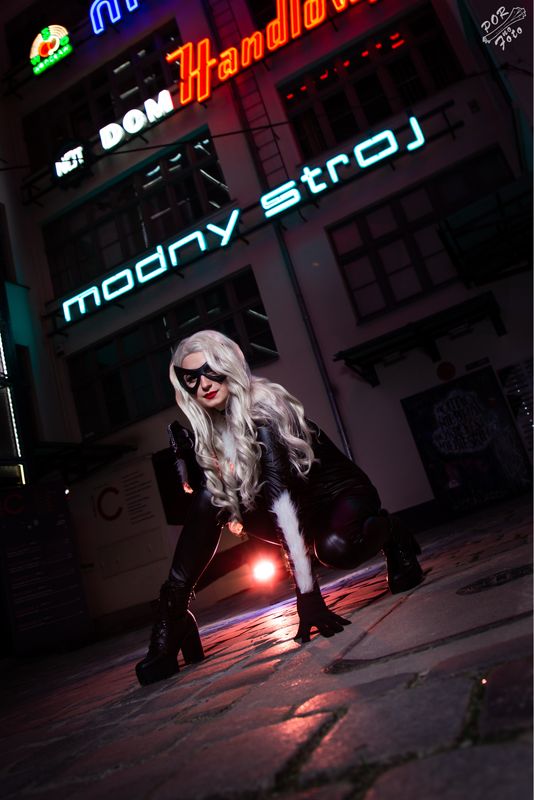 Ninozaur – Black cat