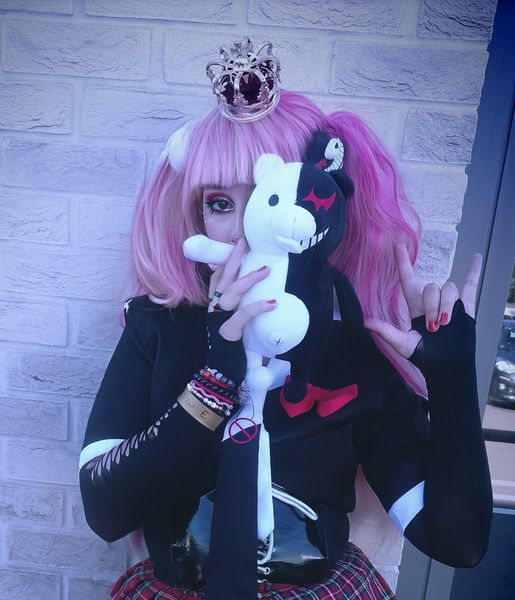 Gwen, Junko enoshima 