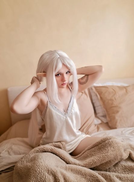 Kanmi - Frieren sleeping