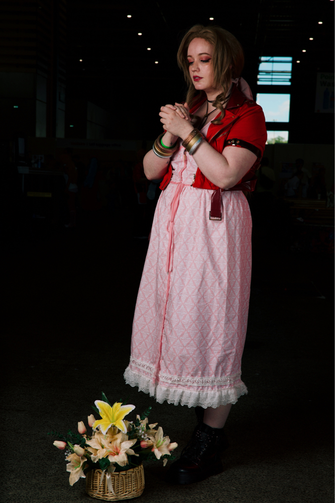 Aerith FF7R V2/V3 — photo 6