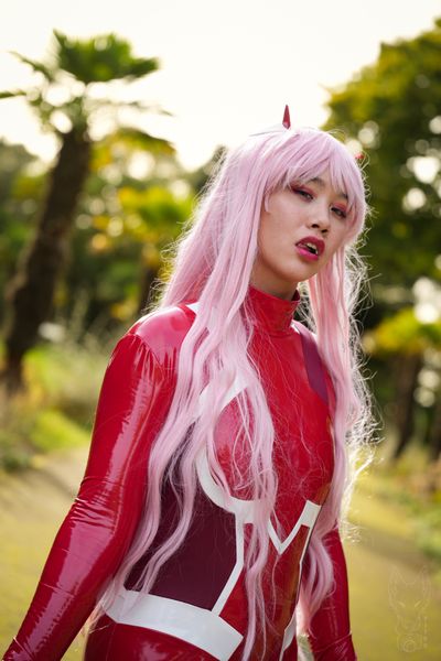 Wildshine_cosplay - Zero two vinyl