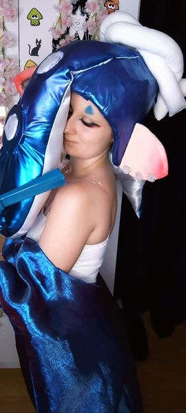 Olynya_.cos💮 - Shiver🐙