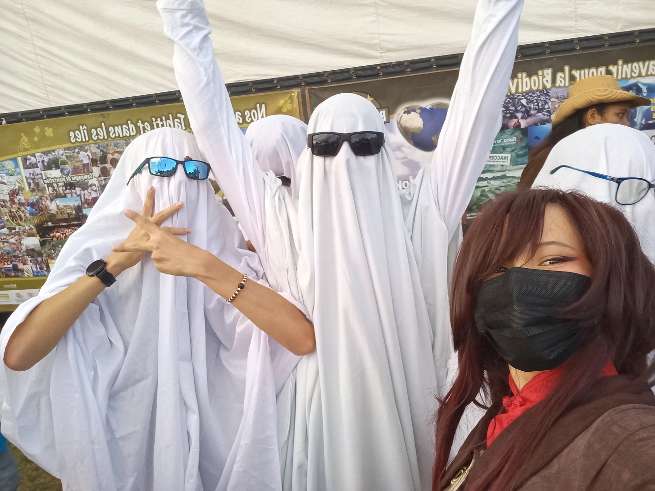 Hu Tao Cosplay Pics — photo 14