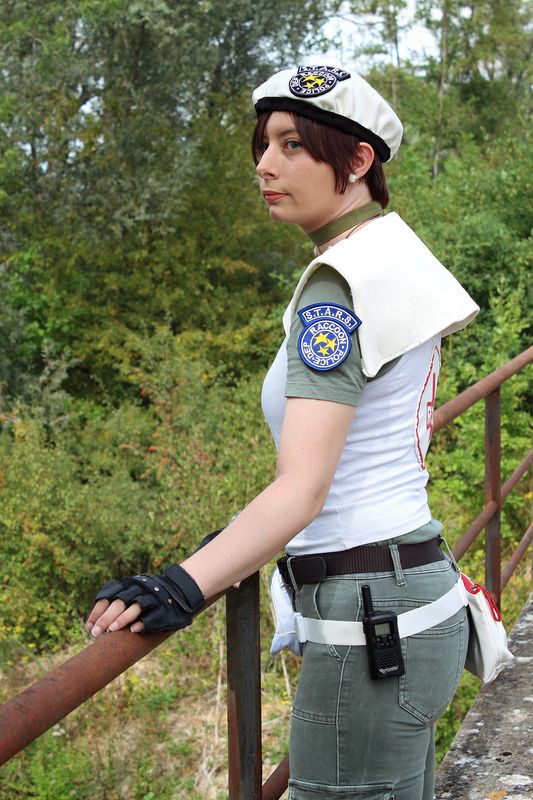 Residentevilcosplayproduction – Rebecca Chambers RE0