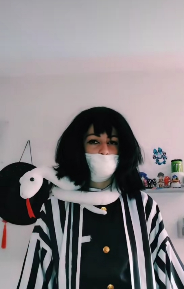 Obanai iguro - Photo 2