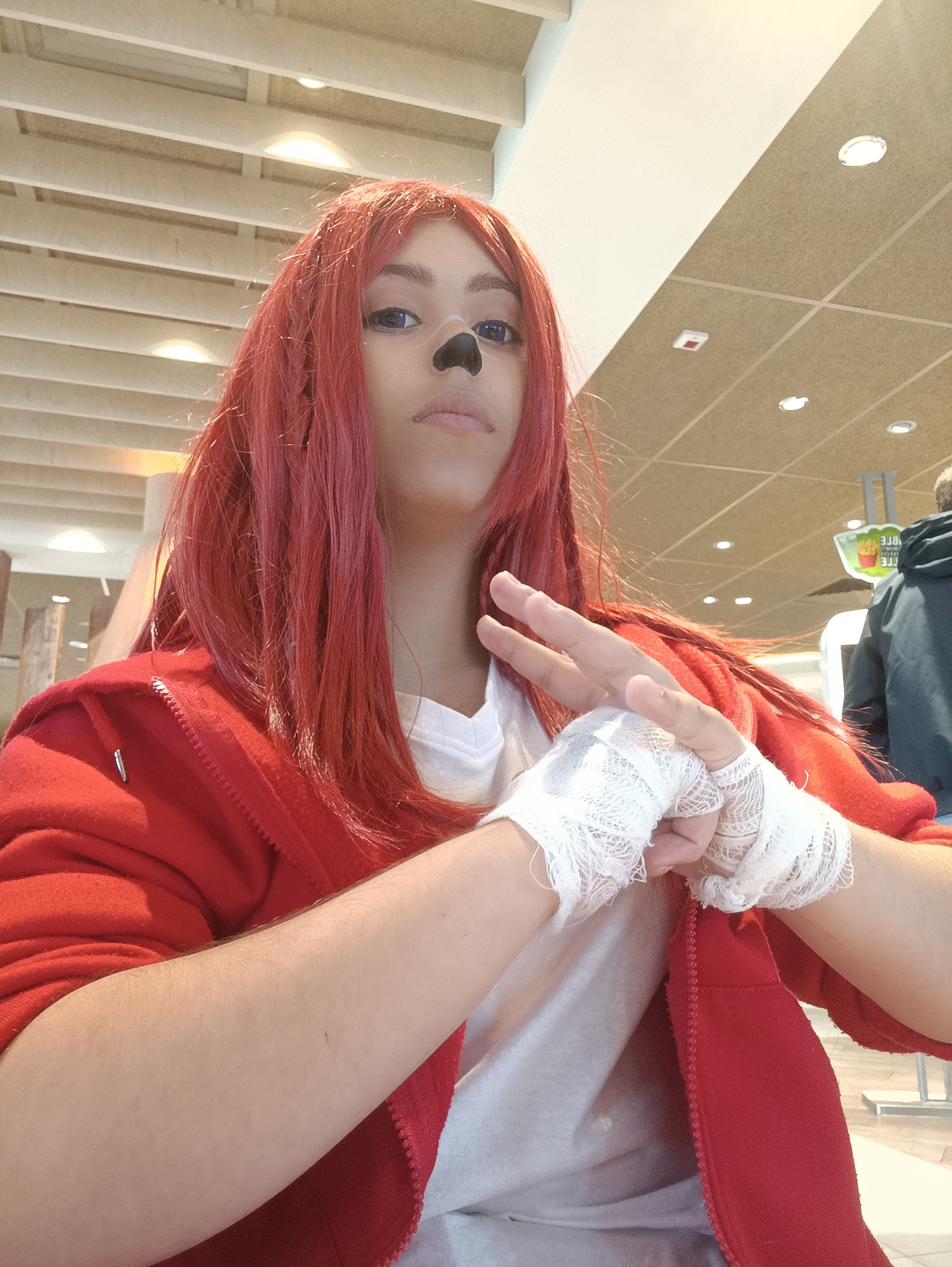 Knuckles - Photo 2