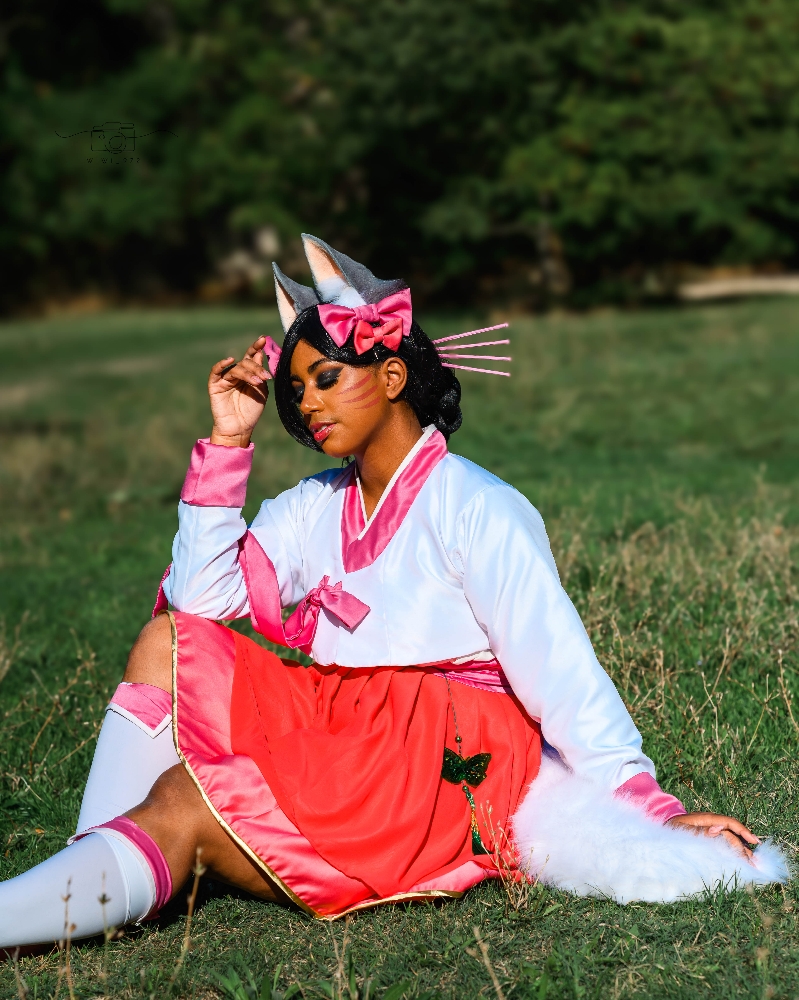 Ahri by Deby  - Photo 4