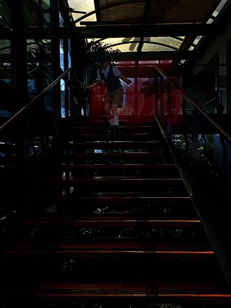 Bloupy_.cos – Sunny