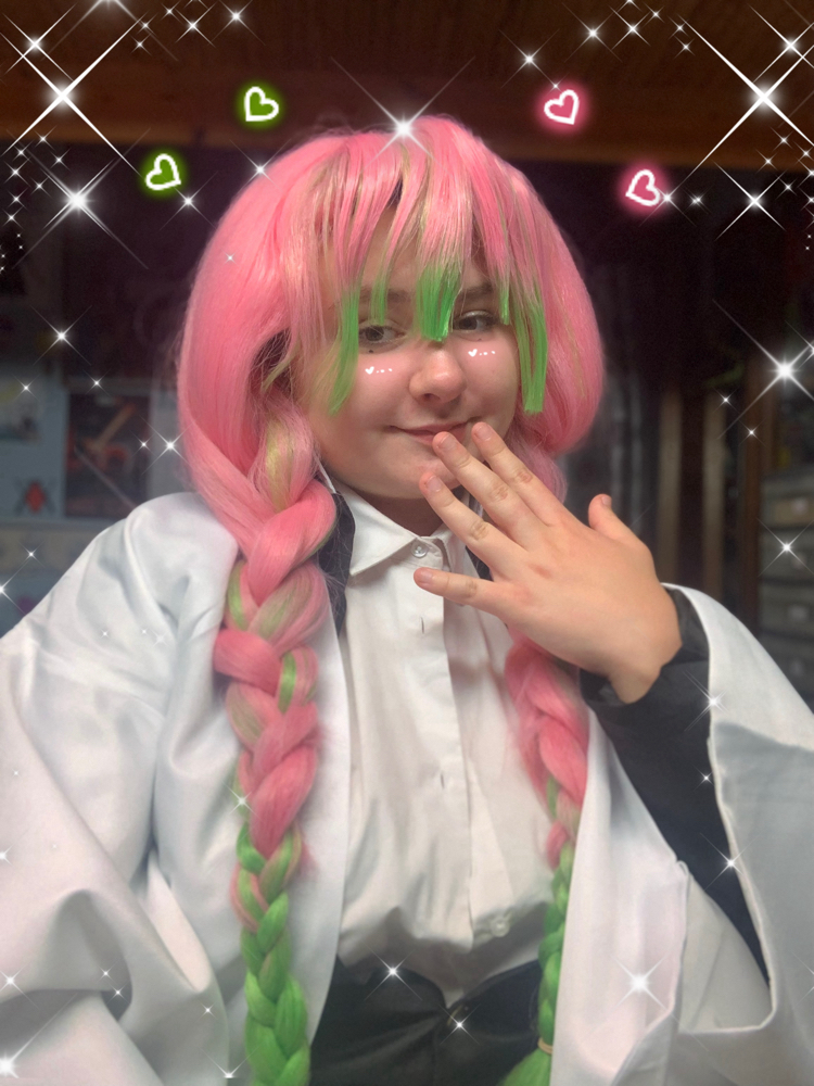 Mitsuri Kanroji 🍡 - Photo 2