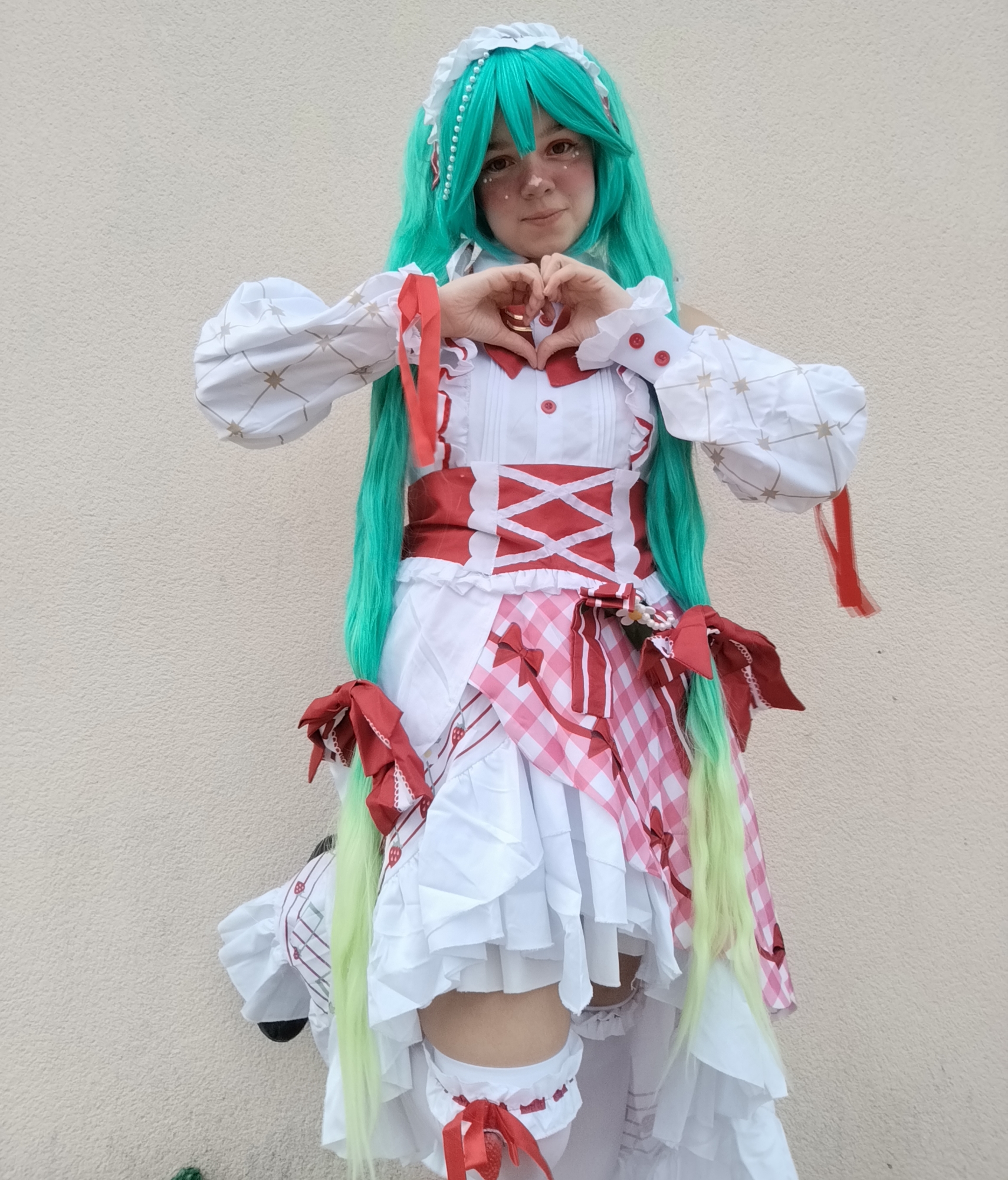 Strawberry Miku 🍓💚 - Photo 4