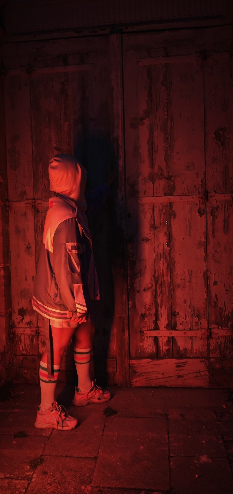 Li Tianchen at night