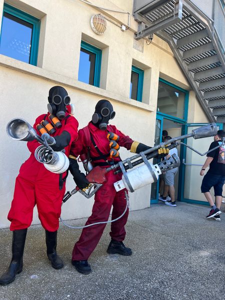 Youarock, Pyro 