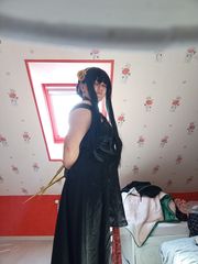 Yor forger preview 3