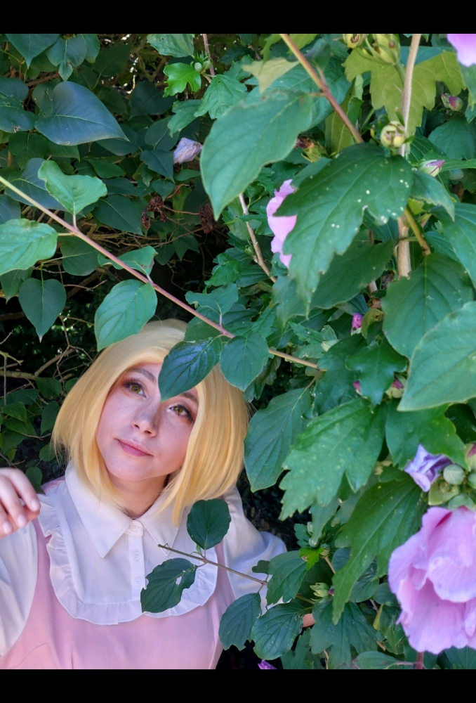 Elaine(Pink Dress) - Photo 3