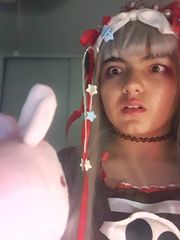 2v de yashiro nene preview 2
