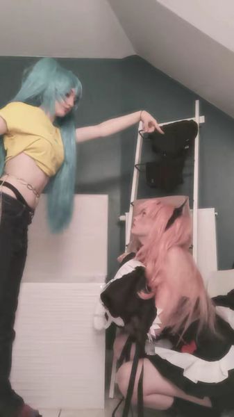 Ikxia_.cos - Miku & krul