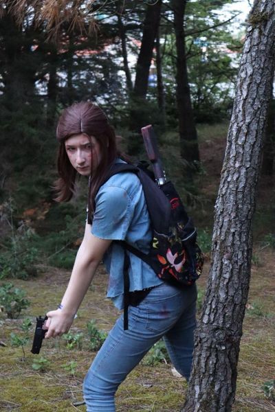 _s1lent_ech0splay - Ellie TLOU2 forest
