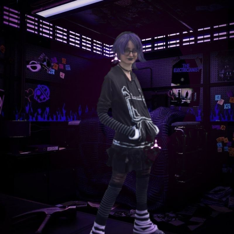 Charliee – Uzi Doorman