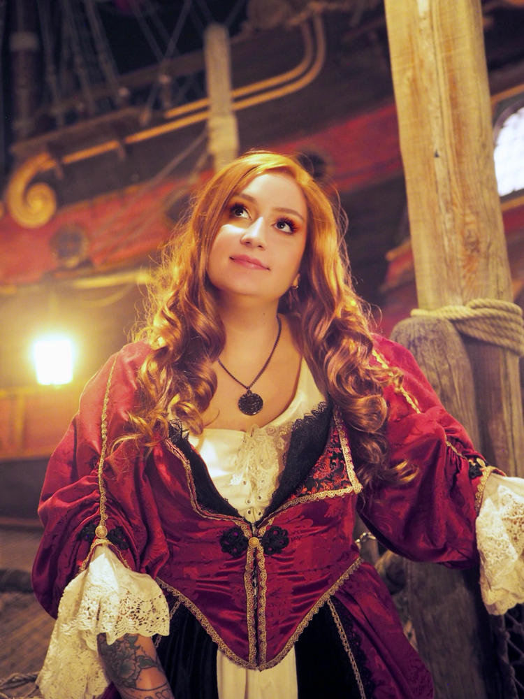 Elisabeth Swann - Photo 13