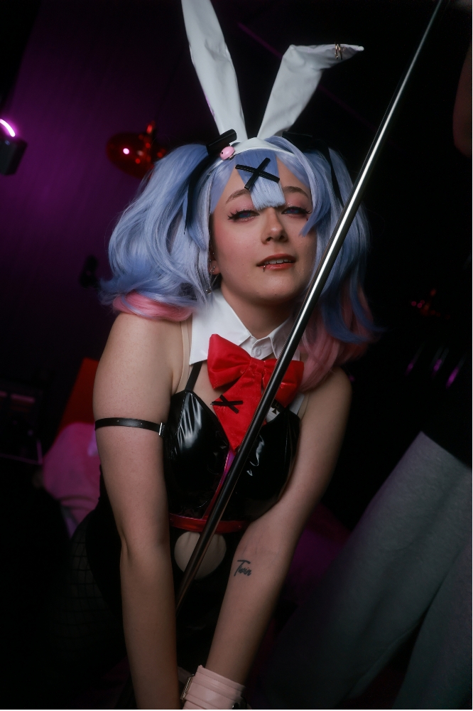 Rabbit Hole Miku - Photo 1