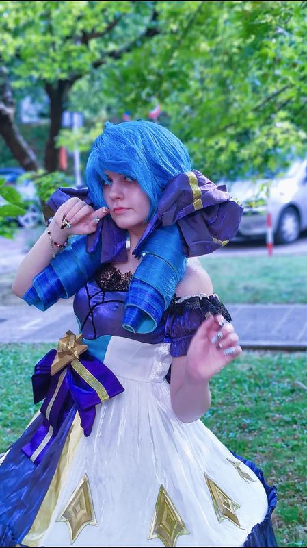 Kate – Gwen LoL cosplay
