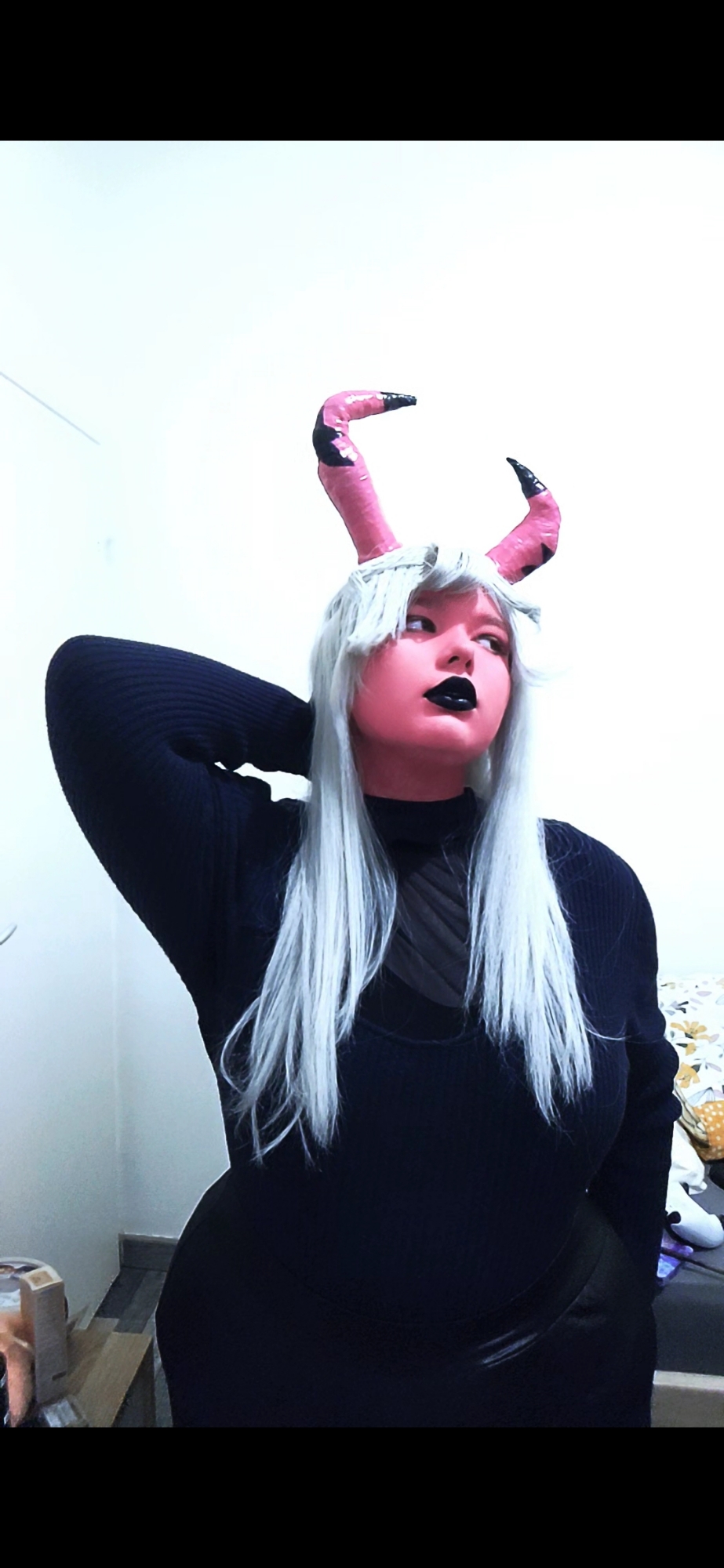 Verosika Mayday - Photo 1