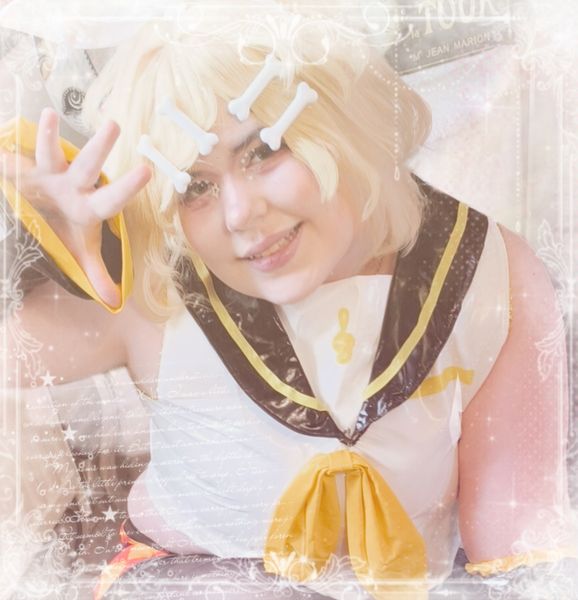Fean!! - 🍊 Kagamine Rin 🎤