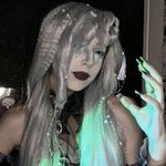 Dyeari_cos