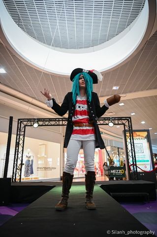 Merry Bluehair