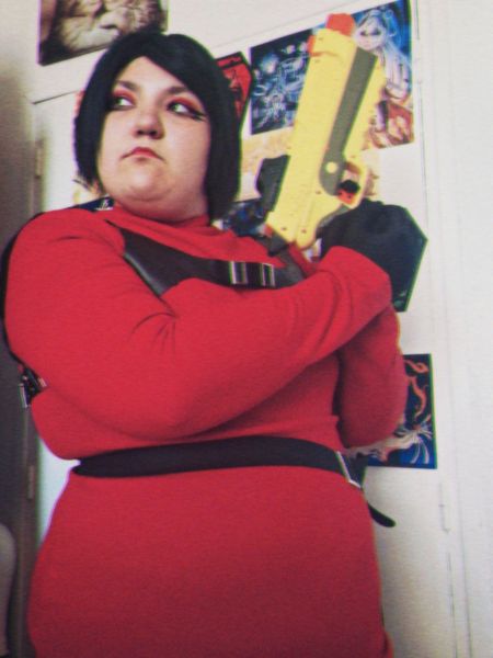 Dealuxis - Ada Wong 