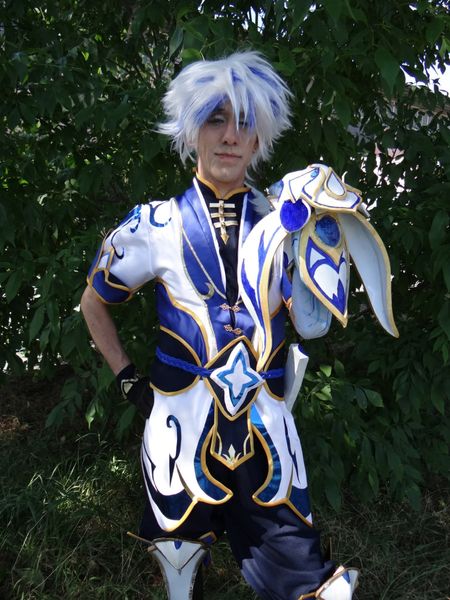 Kamui_shiro - Ezreal porcelain arm