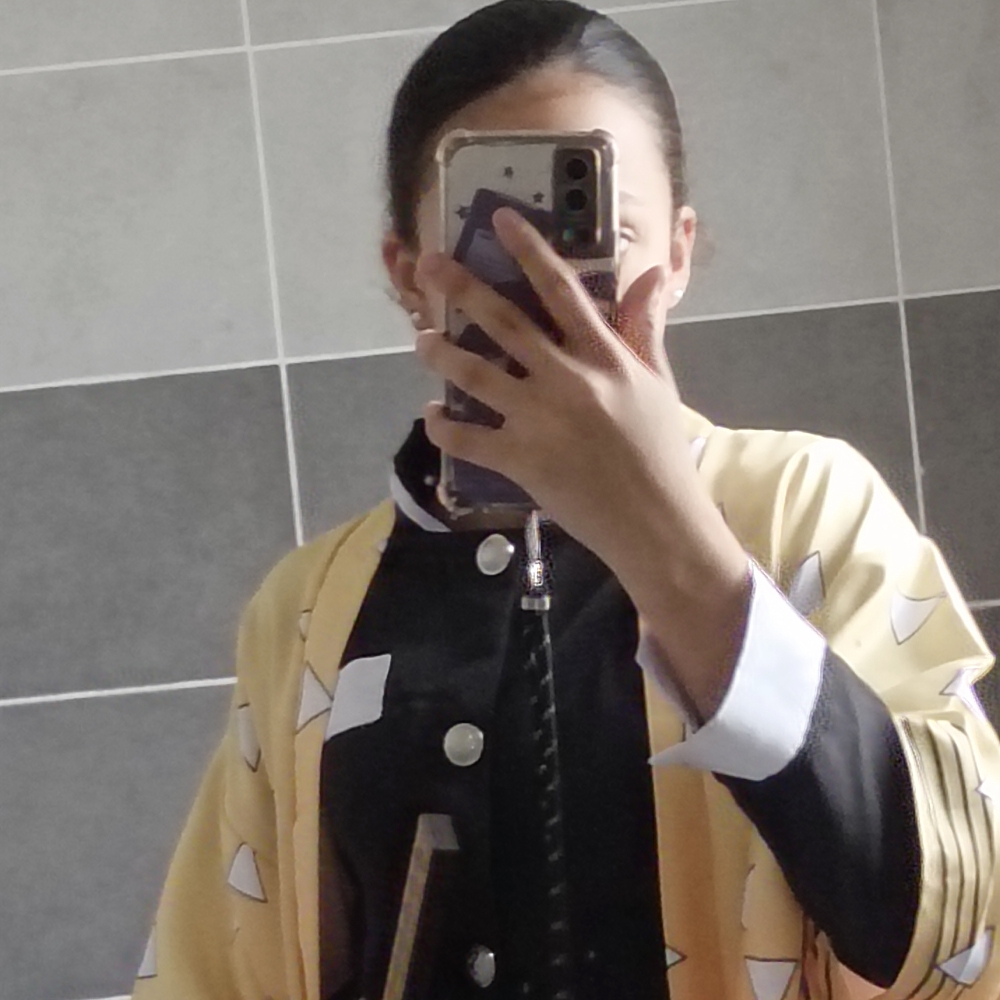 Cosplay zenitsu 