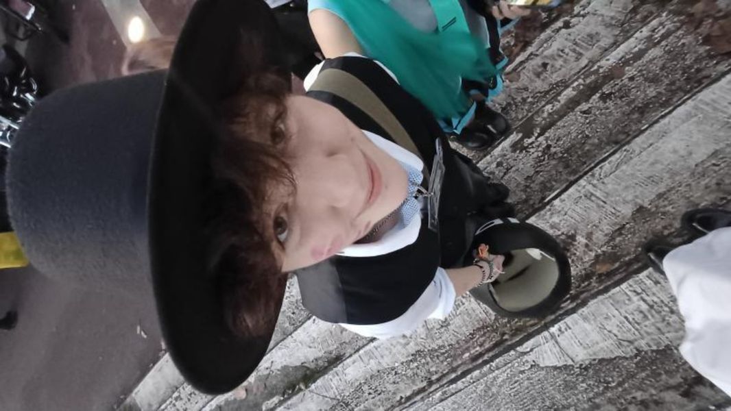 Charly._.ghost - C.ai