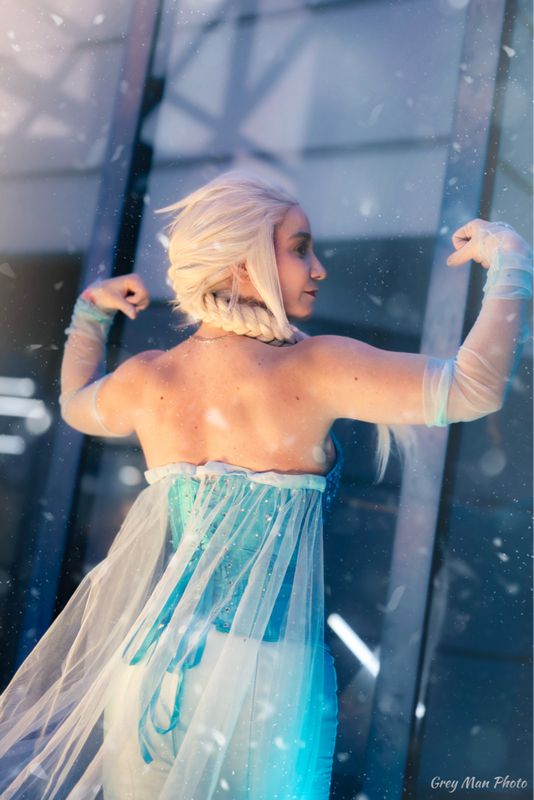 Yvi_the_queen – Elza Frozen I