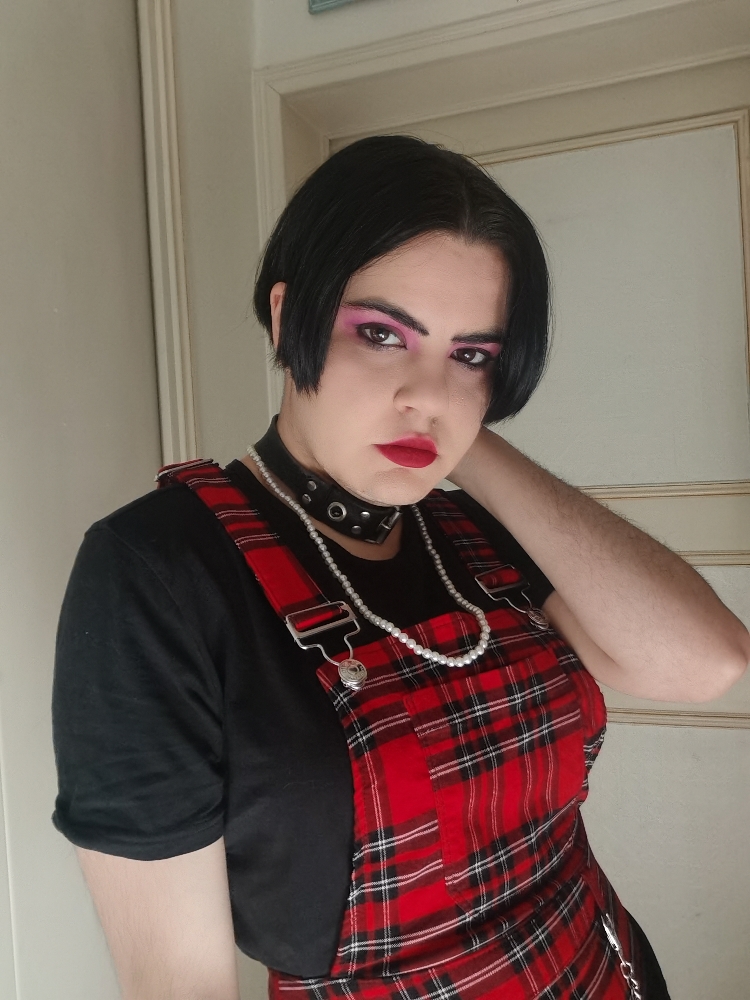 Nana Osaki - Photo 2