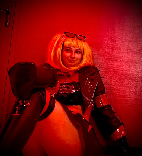 Silver_moon_cosplay, Burnice 