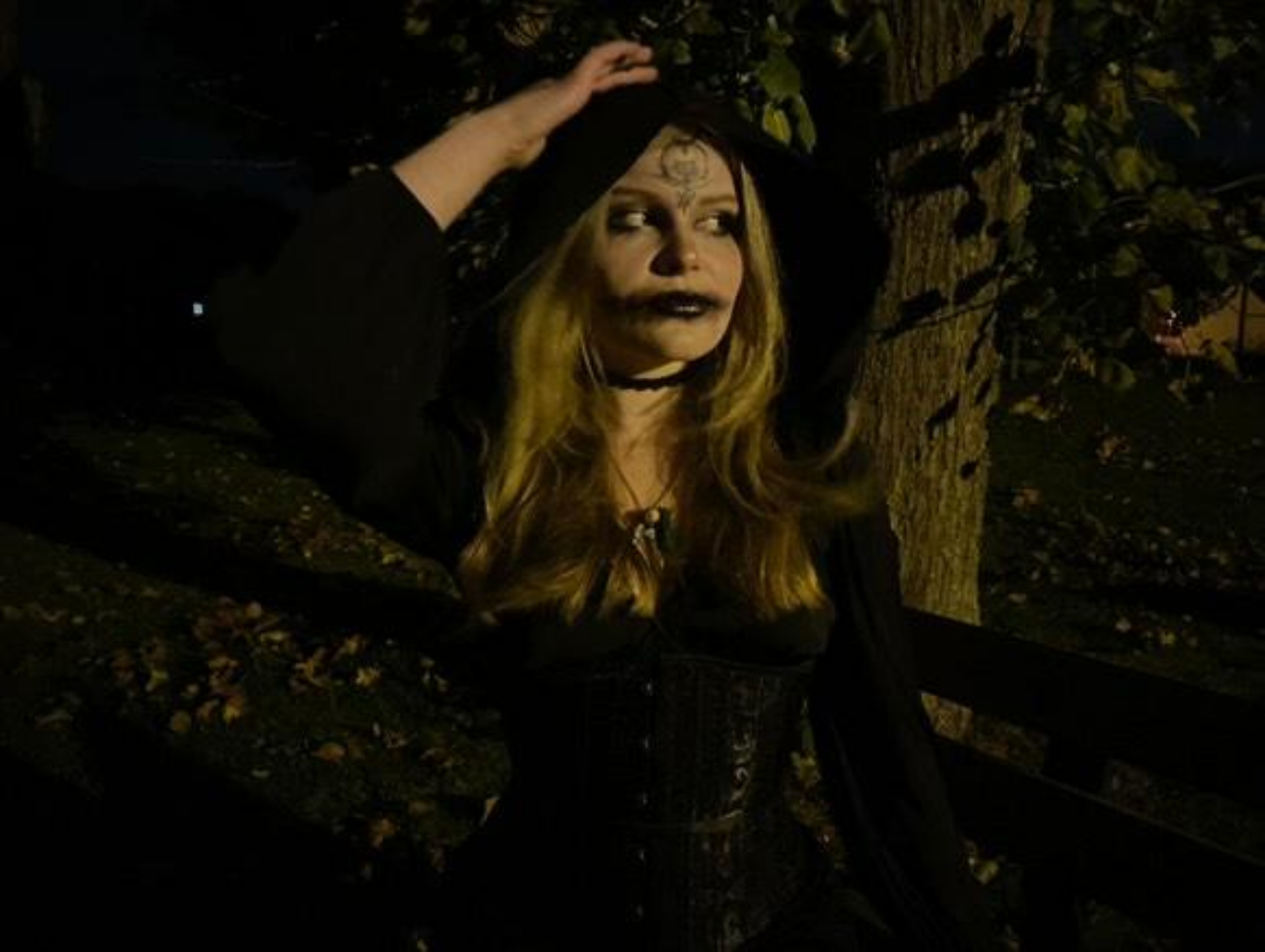 Bella Dimitrescu  - Photo 6